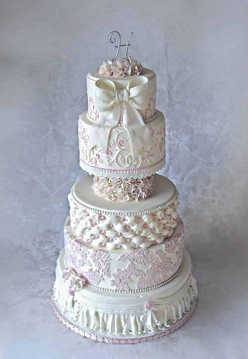 Yummy Cake  Wedding  Cakes  in UAE  Best cakes  in Dubai