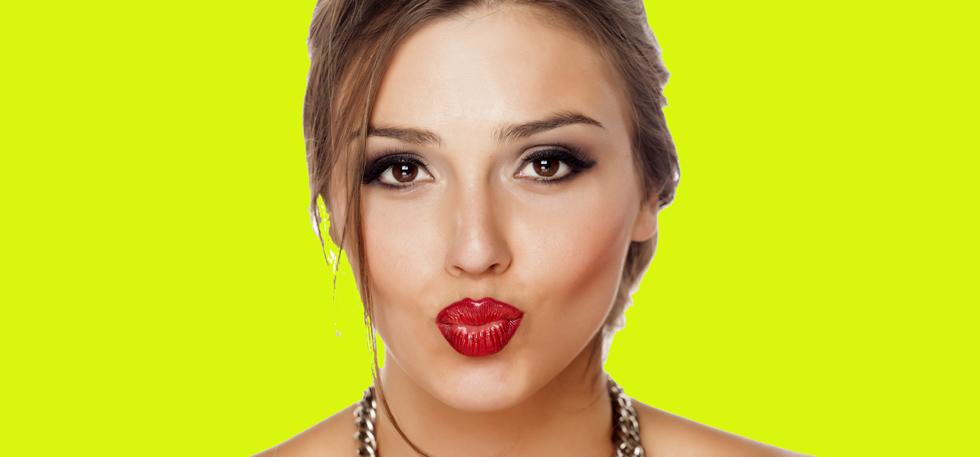 Five Quick Lipstick Tips for Brides with a Perfect Pout