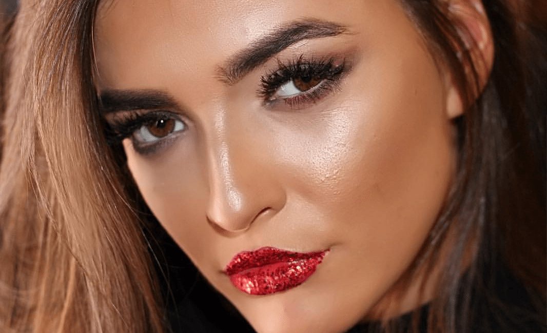 makeup artist
