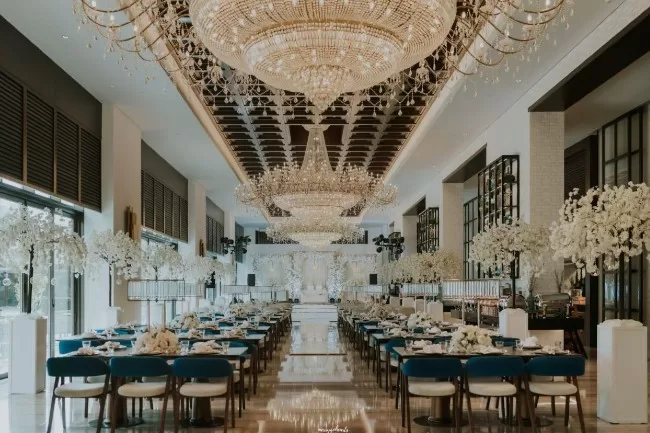 Al Jaddaf Rotana Suite