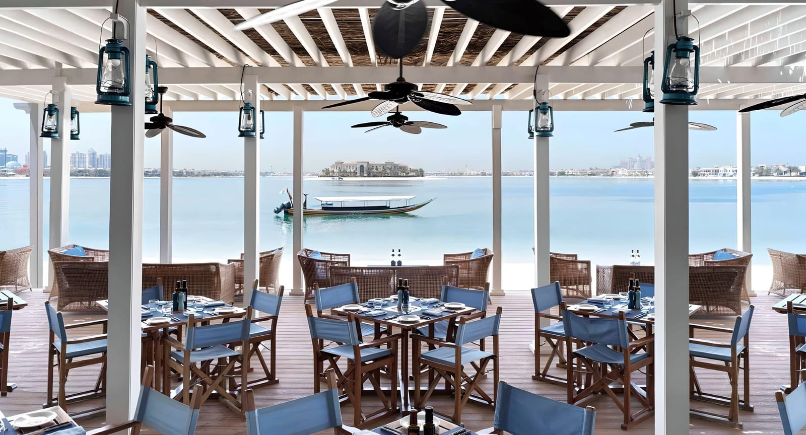 Savor Romantic Wedding Moments at Anantara The Palm Dubai Resort