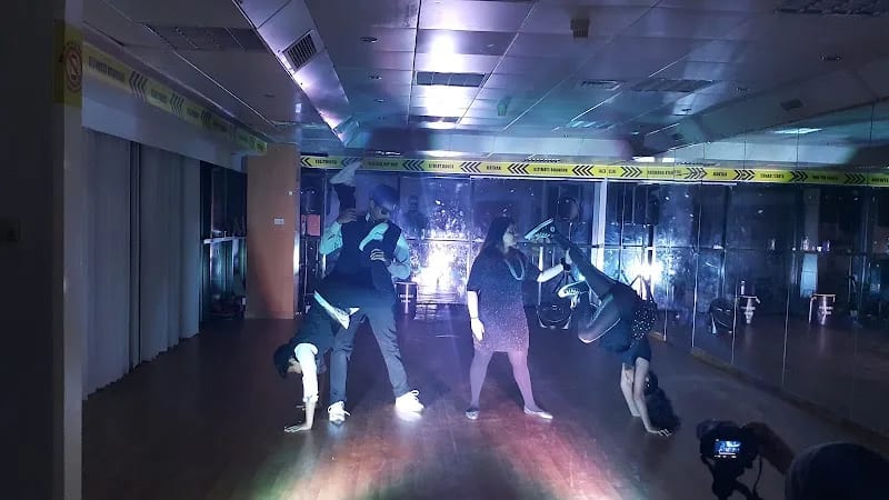 TRANSFORMERS DANCE STUDIO photo 4